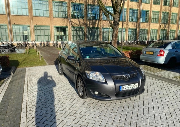 Toyota Auris cena 19000 przebieg: 192000, rok produkcji 2007 z Warszawa małe 121